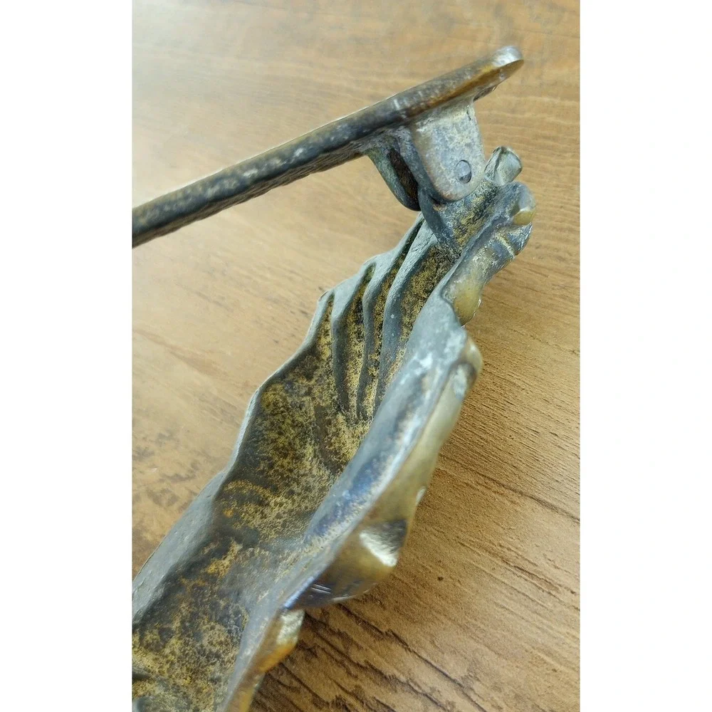 VTG Brass Relief Modeled Scottish Bagpiper Door Knocker 5.5